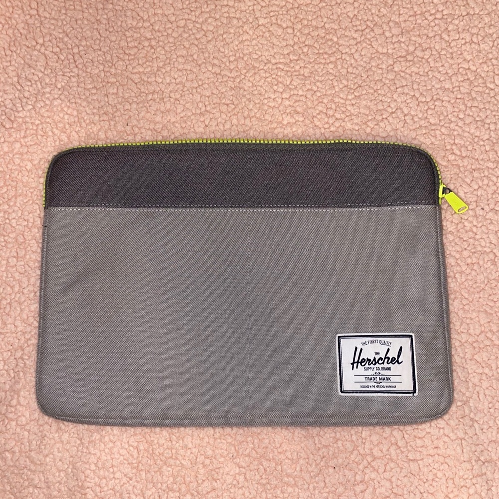 Herschel Computer Sleeve